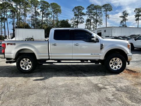 Used 2019 Ford F250 Lariat w/ Lariat Ultimate Package image 8