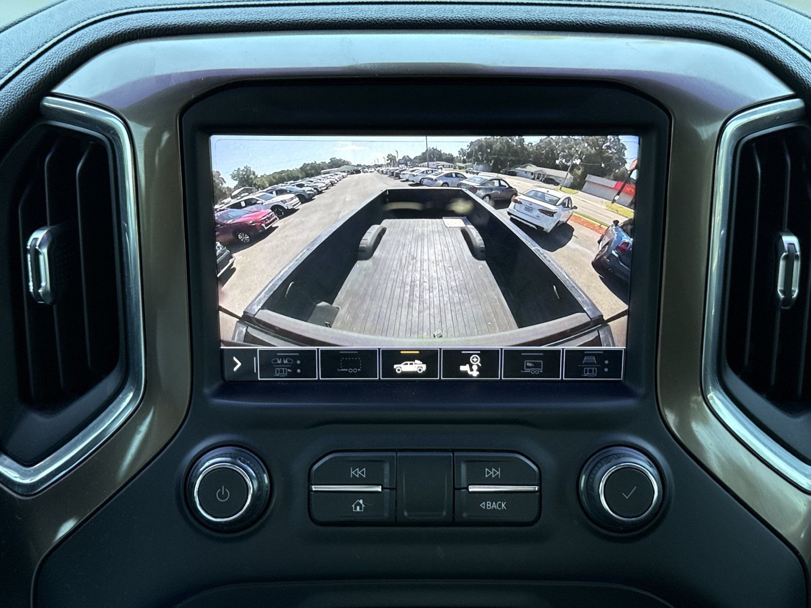 Used 2020 Chevrolet Silverado 3500 High Country w/ LPO, Hitch Package AWD/4WD image 30