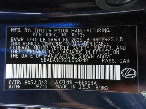 Used 2025 Lexus ES 300h w/ Premium Package FWD image 53
