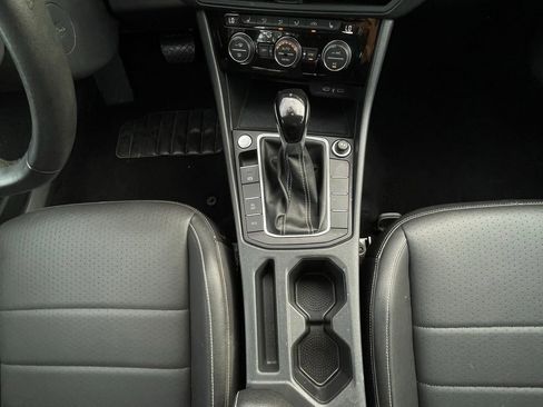 Used 2024 Volkswagen Jetta SE FWD image 20