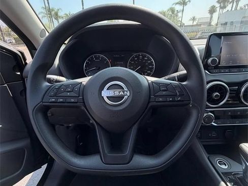 Used 2025 Nissan Sentra S FWD image 15