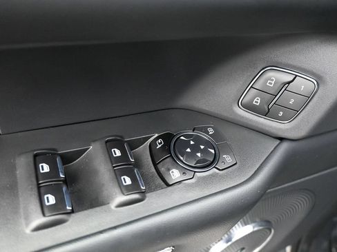 Used 2023 Ford Expedition Max Platinum AWD/4WD image 4