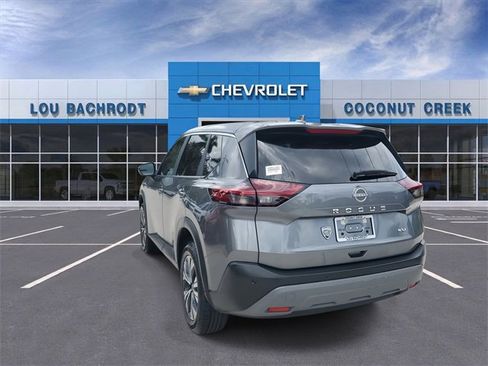 Used 2023 Nissan Rogue SV image 32