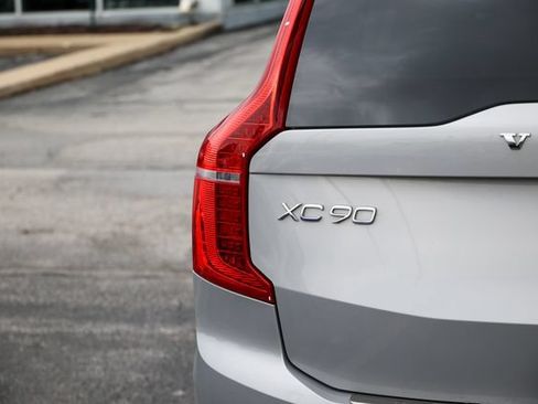 Used 2023 Volvo XC90 B5 Plus w/ Protection Package Premier AWD/4WD image 33