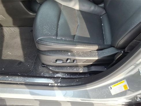 Used 2025 Cadillac XT5 Premium Luxury image 18