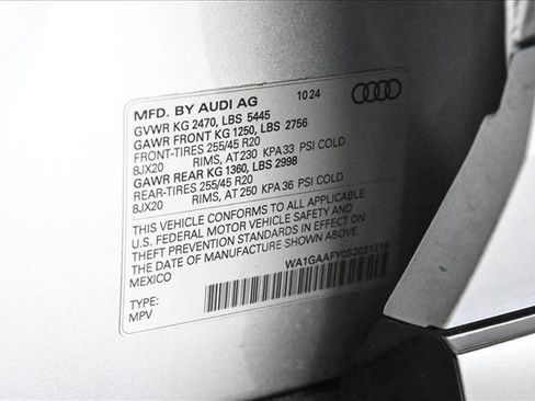 Certified 2025 Audi Q5 2.0T Premium w/ Convenience Plus Package image 26