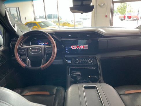 Used 2022 GMC Sierra 1500 AT4 w/ AT4 Premium Package image 24