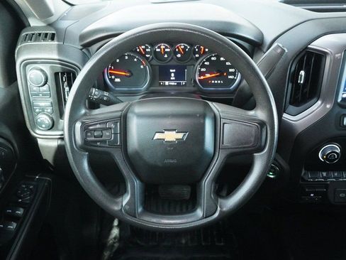 Used 2024 Chevrolet Silverado 3500 W/T image 17