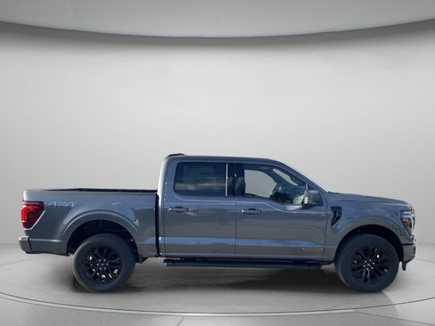 Used 2025 Ford F150 Lariat w/ Equipment Group 501A Mid image 2