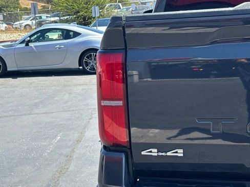 Certified 2024 Toyota Tacoma SR5 w/ SR5 Upgrade Package AWD/4WD image 14