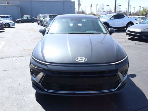 New 2026 Hyundai Sonata SEL FWD image 8