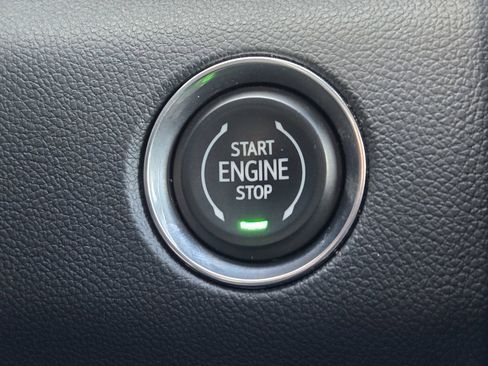 Certified 2025 GMC Acadia Elevation image 22