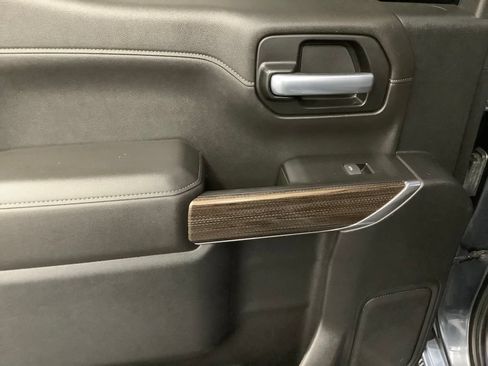 Used 2021 Chevrolet Silverado 1500 RST AWD/4WD image 6