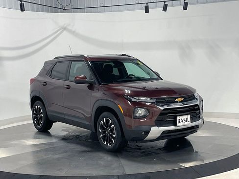 Used 2023 Chevrolet TrailBlazer LT w/ Convenience Package AWD/4WD image 36