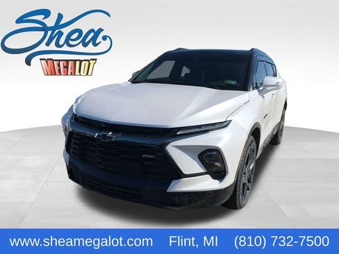 Used 2025 Chevrolet Blazer RS w/ Driver Confidence II Package image 1