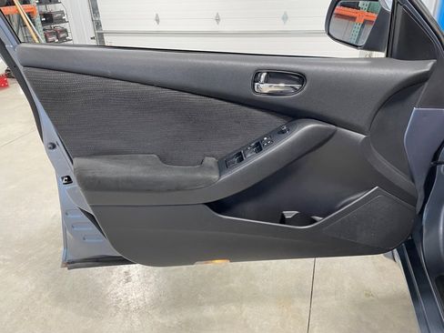 Used 2010 Nissan Altima 2.5 S image 12