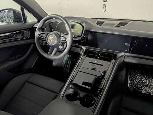 New 2026 Porsche Panamera RWD image 22