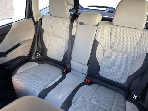 Used 2023 Subaru Forester Premium AWD/4WD image 11