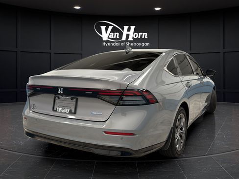 Used 2024 Honda Accord EX-L image 7