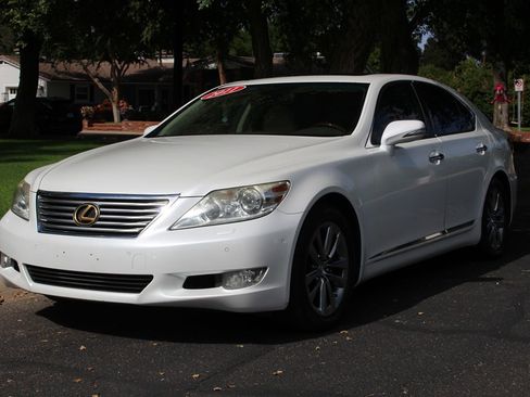 Used 2011 Lexus LS 460 image 32