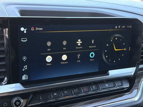 Used 2023 Chevrolet Silverado 1500 RST image 18