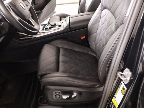 Used 2024 BMW X7 xDrive40i w/ Premium Package image 13