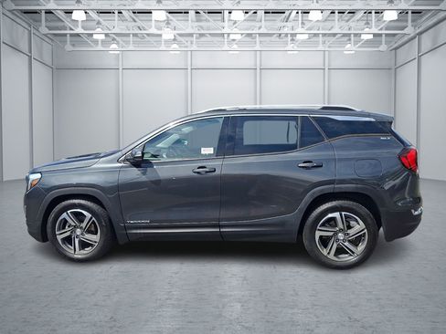 Used 2021 GMC Terrain SLT w/ Infotainment Package II FWD image 2