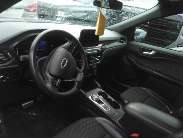 Used 2024 Ford Escape ST-Line FWD image 4