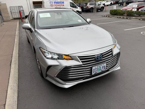 Used 2019 Toyota Avalon XLE w/ Moonroof Package FWD image 7