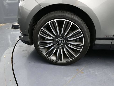 Used 2018 Land Rover Range Rover Velar R-Dynamic HSE AWD/4WD image 14