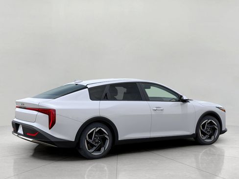 New 2025 Kia K4 EX image 6