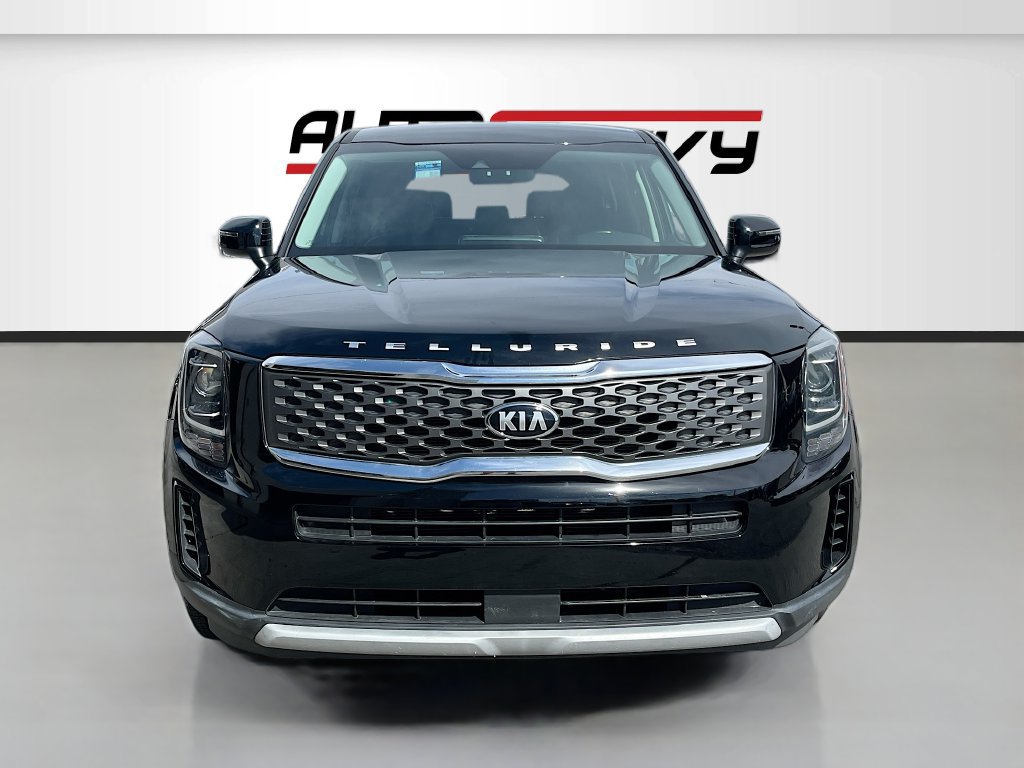 Used 2022 Kia Telluride LX AWD/4WD image 2