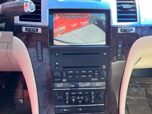 Used 2007 Cadillac Escalade ESV AWD w/ Information Package image 8