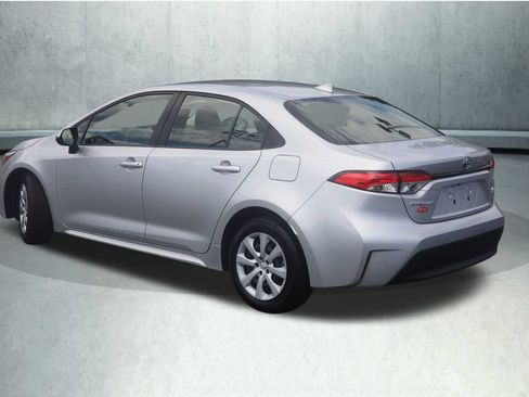 Used 2024 Toyota Corolla LE FWD image 15