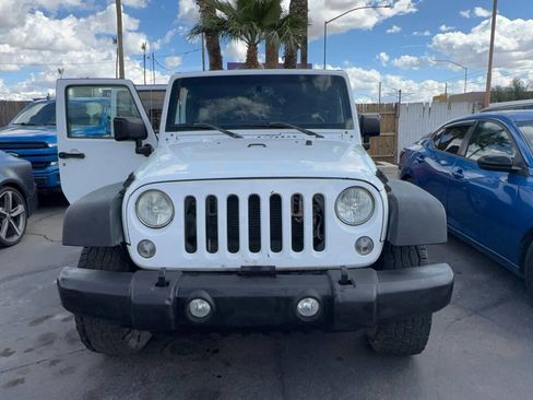 Used 2016 Jeep Wrangler Unlimited Rubicon w/ Max Tow Package image 13