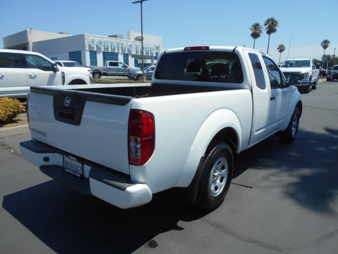 Used 2019 Nissan Frontier S RWD image 7