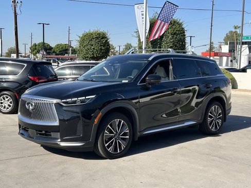 Certified 2026 INFINITI QX60 Luxe w/ Cargo Package FWD image 1