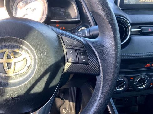Used 2017 Toyota Yaris iA FWD image 22