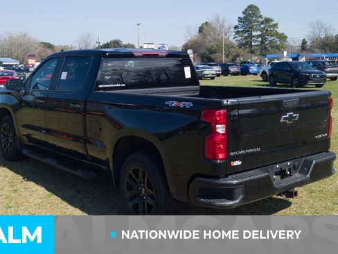 Used 2024 Chevrolet Silverado 1500 Custom image 4