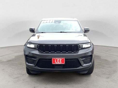 Certified 2022 Jeep Grand Cherokee Altitude image 8