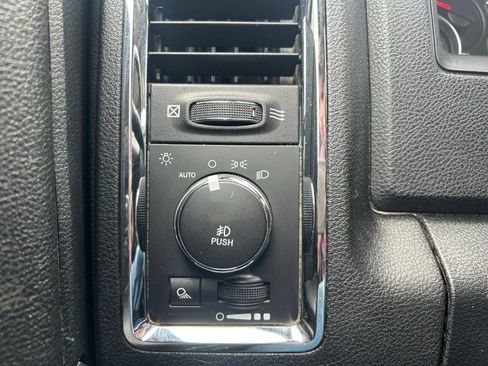 Used 2017 RAM 1500 Laramie AWD/4WD image 15