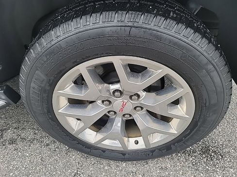 Used 2019 GMC Yukon SLT RWD image 7