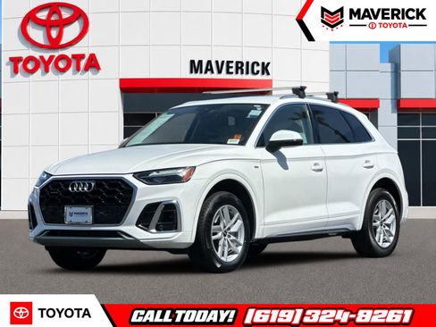 Used 2023 Audi Q5 2.0T Premium w/ Convenience Package AWD/4WD image 1