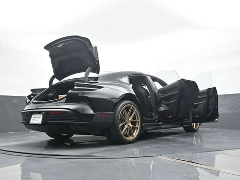Certified 2025 Porsche Taycan GTS AWD/4WD image 29