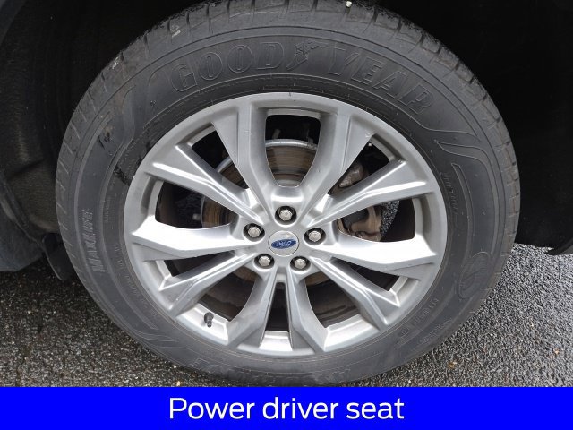Used 2020 Ford Explorer XLT w/ Equipment Group 202A AWD/4WD image 13