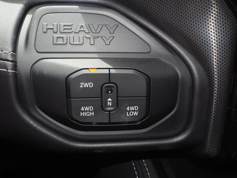 New 2025 RAM 2500 Limited image 30