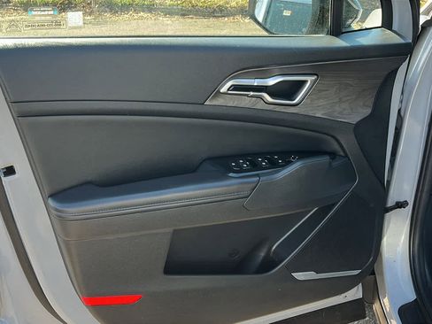 Used 2024 Kia Sportage X-Line w/ X-Line Premium Package image 9