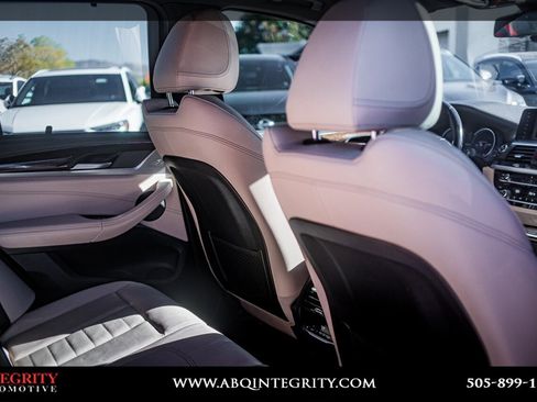 Used 2018 BMW X3 M40i w/ Premium Package image 38