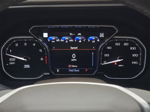 Used 2021 GMC Yukon Denali w/ Denali Premium Package image 17