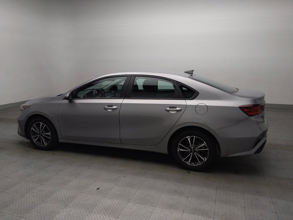 Used 2024 Kia Forte LXS FWD image 3